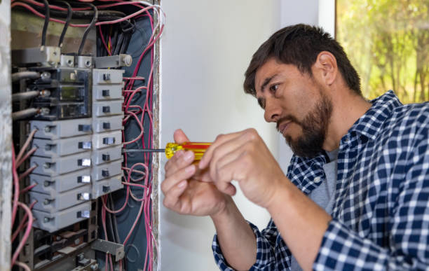 Best Local Electrician Companies  in Breckenridge, TX